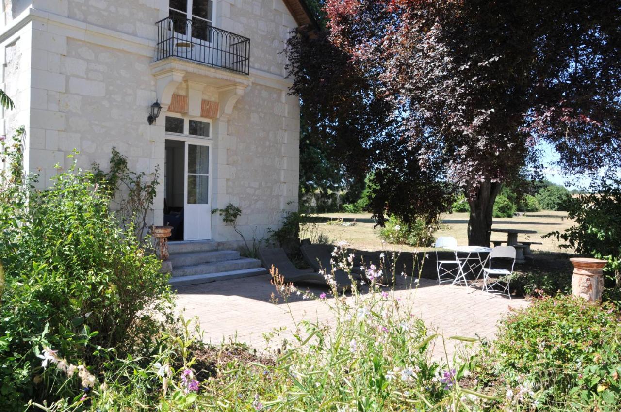 La Terrasse De L'Orangerie Du Chateau - Art Nouveau - Gite 2 Personnes Brain-sur-Allonnes Kültér fotó